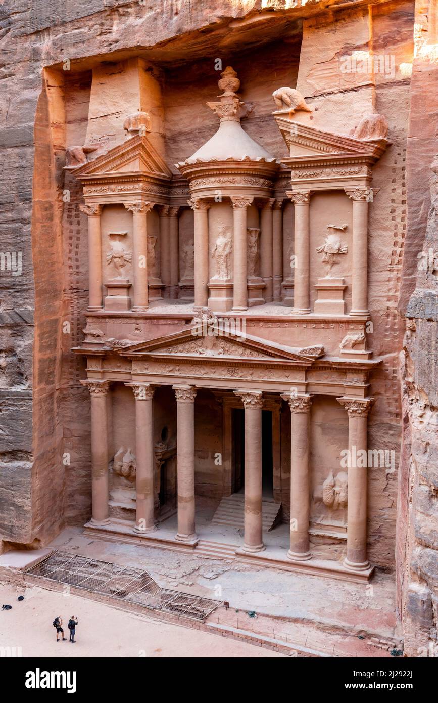 The Exterior Of The Treasury ‘Al-Khazneh’, From A High Viewpoint, Petra, Jordan, Asia. Stock Photo