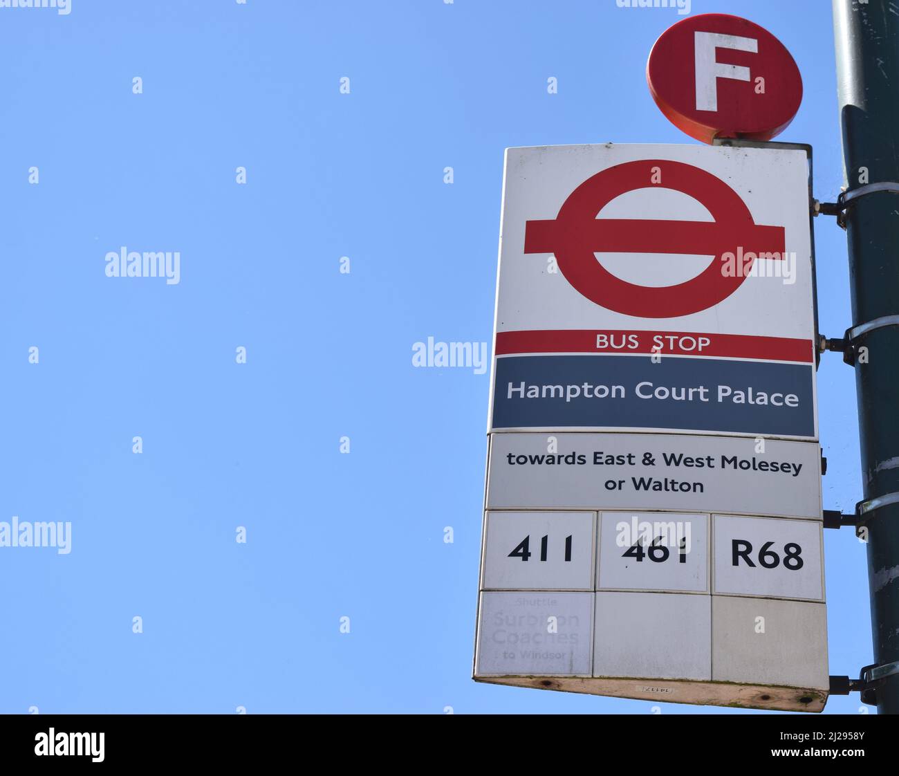 Bus stop sign in london hi-res stock photography and images - Alamy