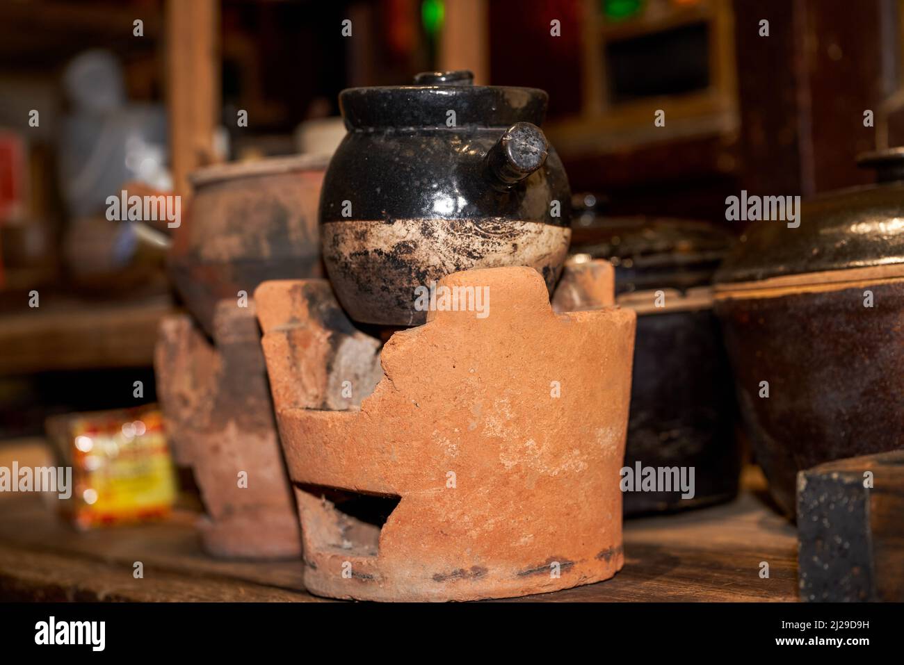 Traditional Chinese medicine pot for decoction of Chinese medicine in a
