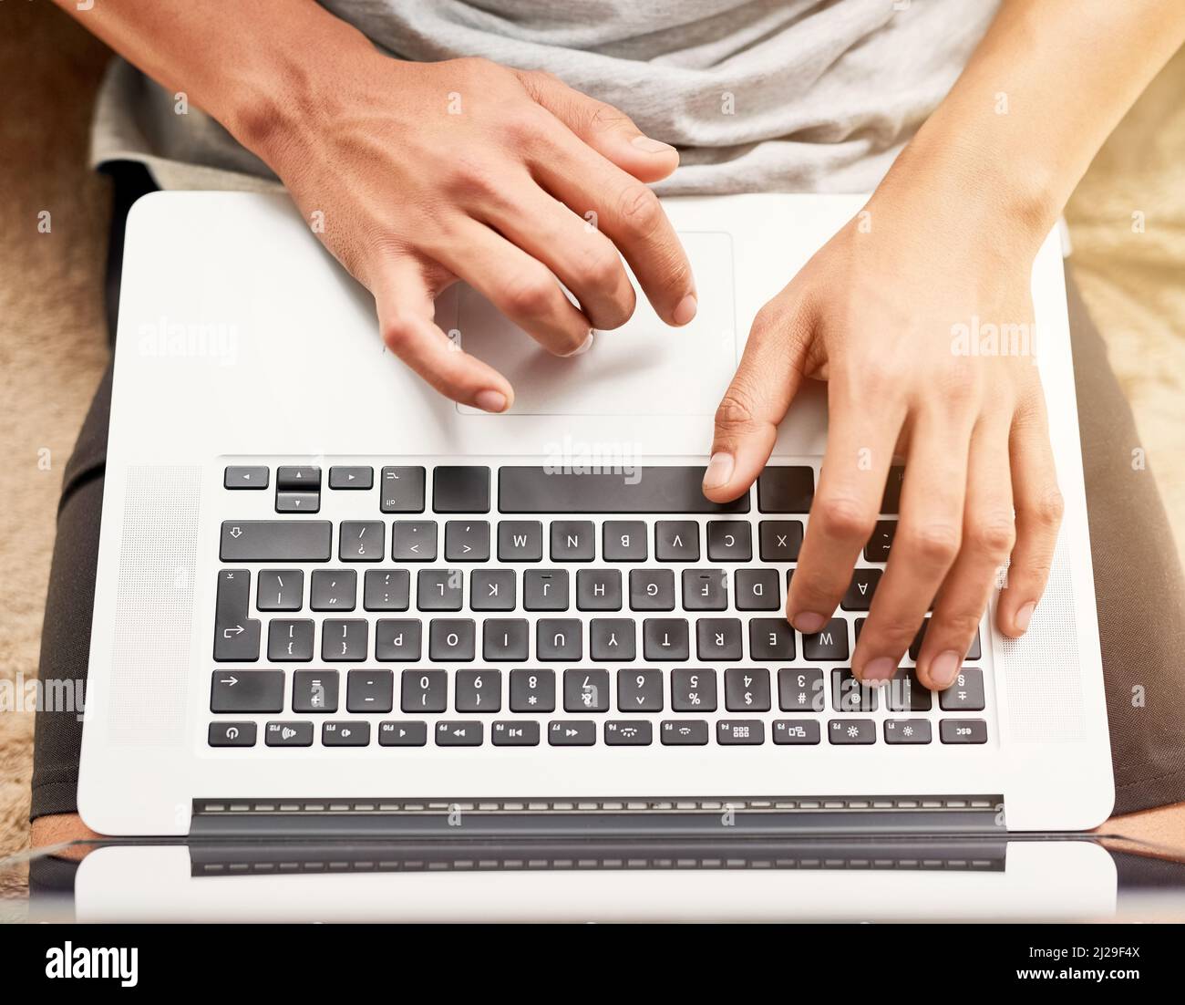 Man uses computer home hi-res stock photography and images - Alamy