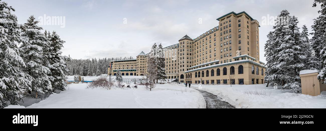 Fairmont Banff Christmas Hi Res Stock Photography And Images Alamy