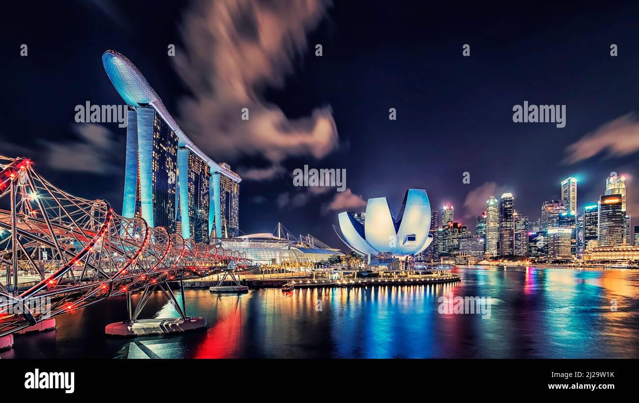 Night at marina bay hi-res stock photography and images - Alamy