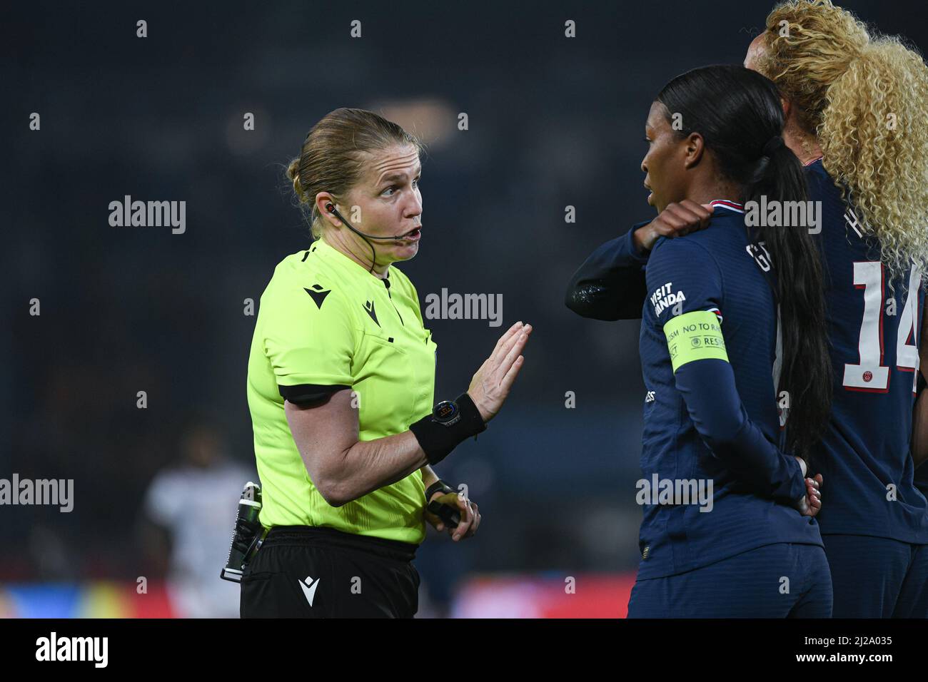 Match Awards from Bayern Munich Frauen's win over Paris Saint