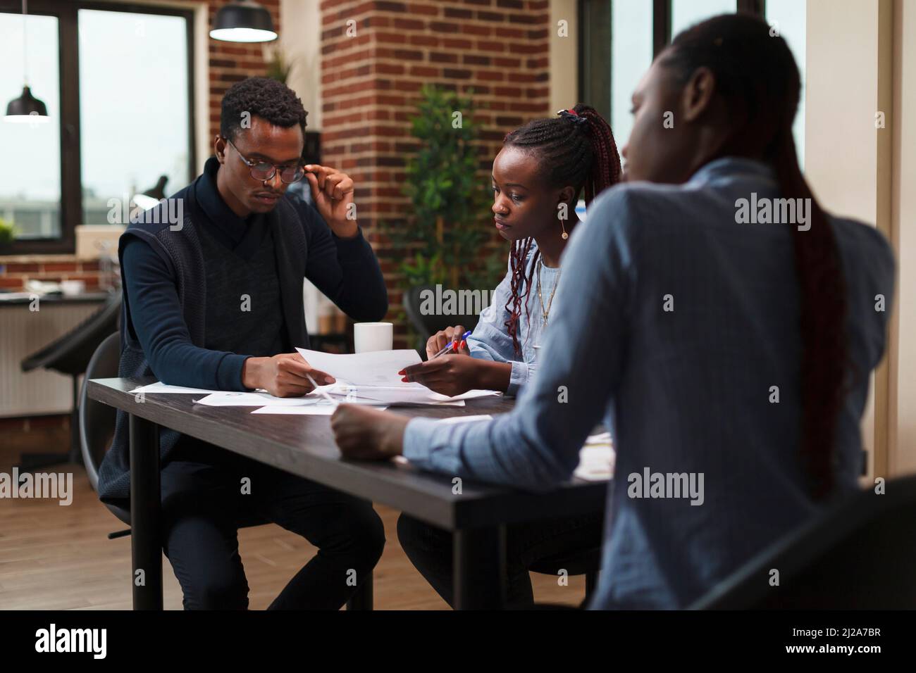 African american research hi-res stock photography and images - Alamy