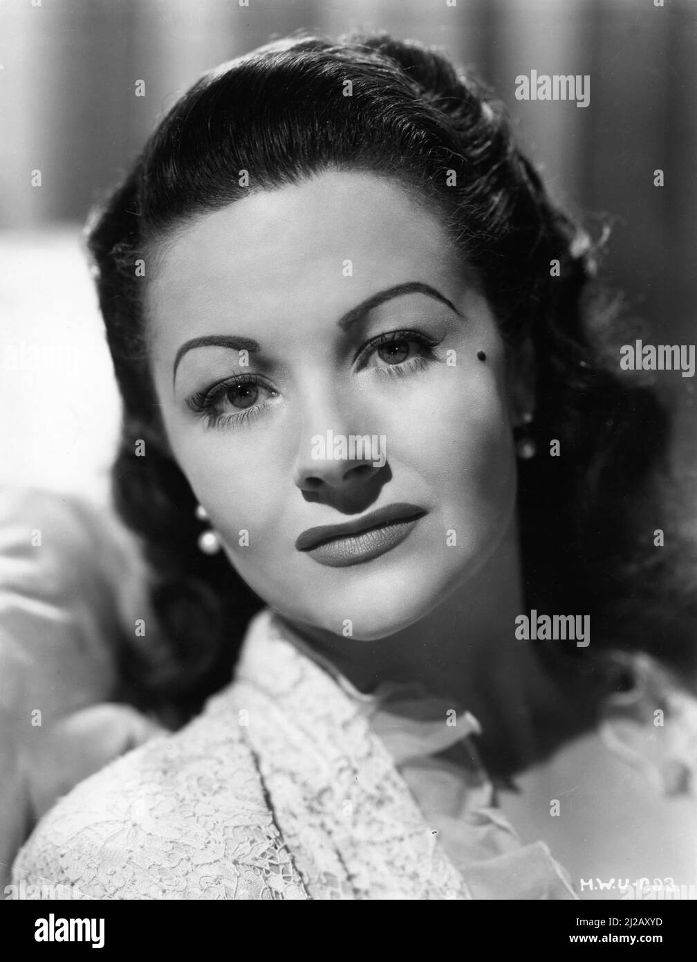 MARGARET LOCKWOOD 1947 Portrait publicity for THE WHITE UNICORN director BERNARD KNOWLES Harold Huth Productions / General Film Distributors (GFD) Stock Photo