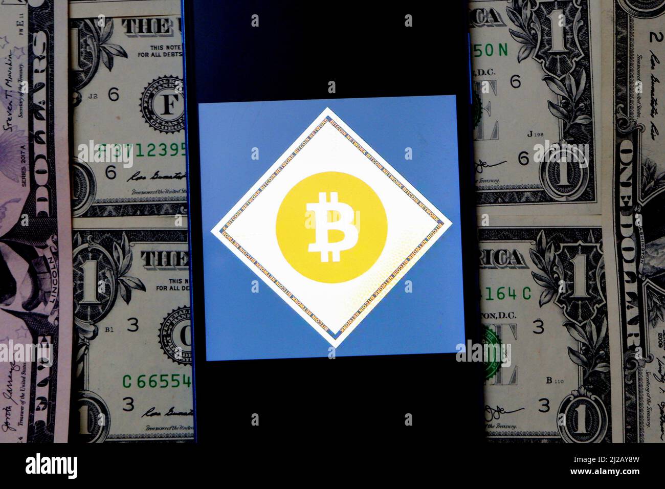 Bitcoin logo usa hi-res stock photography and images - Alamy