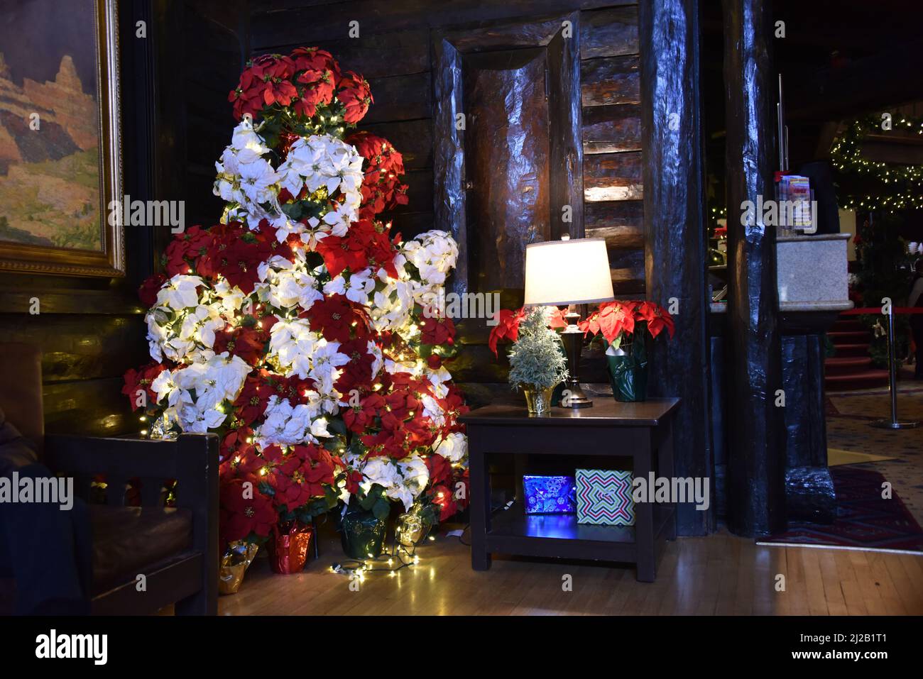 El tovar lobby christmas hi-res stock photography and images - Alamy