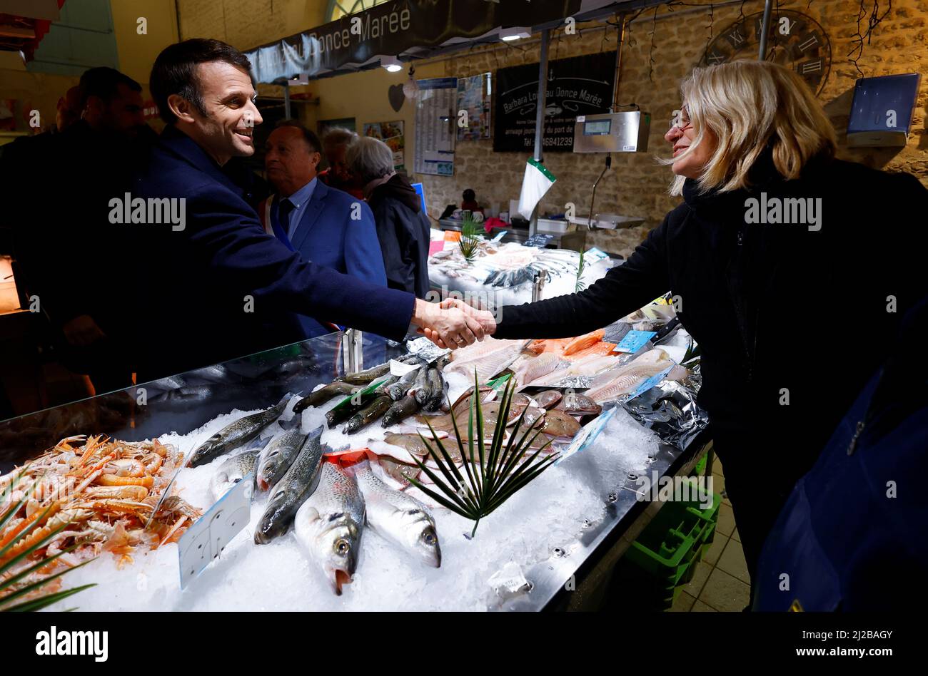 French President Emmanuel Macron, candidate for the 2022 French  presidential election, visits a fish market during a campaign trip in Fouras,  France, March 31, 2022. REUTERS/Stephane Mahe Stock Photo - Alamy