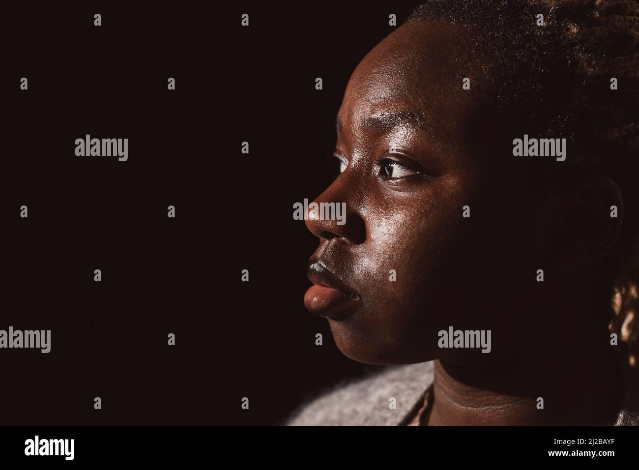 Black woman headshot hi-res stock photography and images - Alamy
