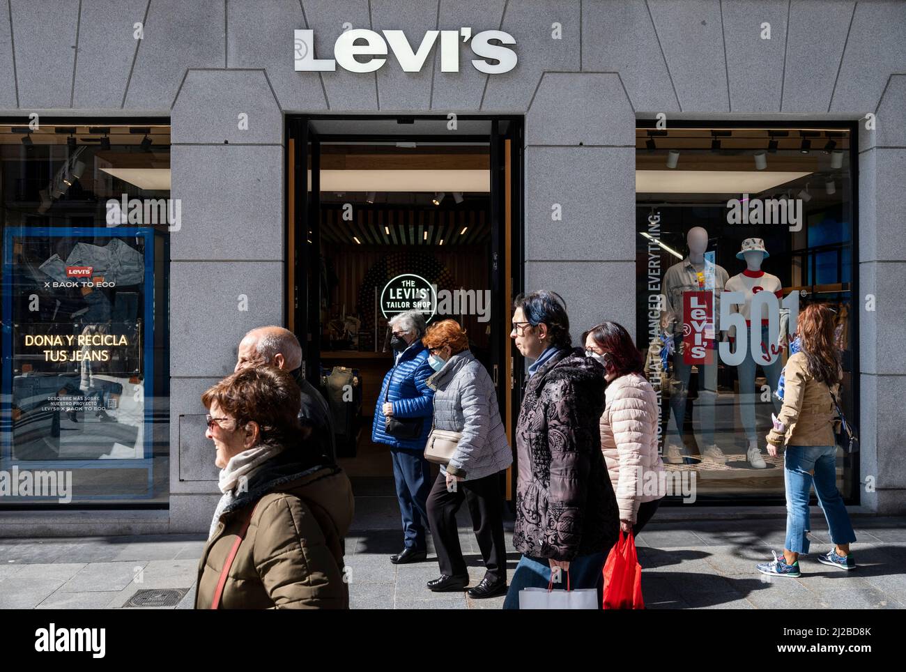 Levis shop hi-res stock photography and images - Page 7 - Alamy