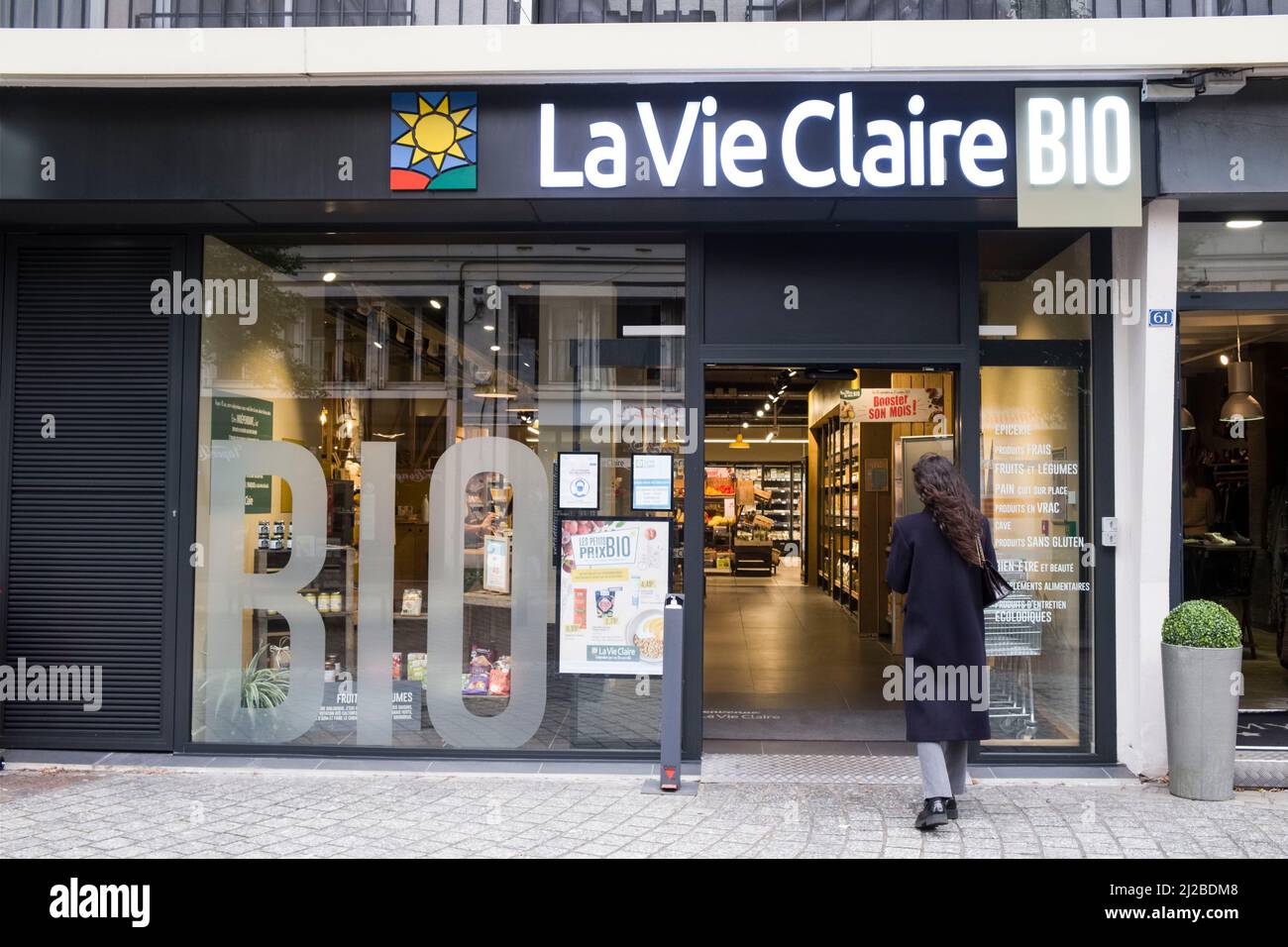 La Vie Claire, organic shop in “ rue Bernardin de Saint-Pierre” street in Le Havre (north-western France): interior of the shop Stock Photo