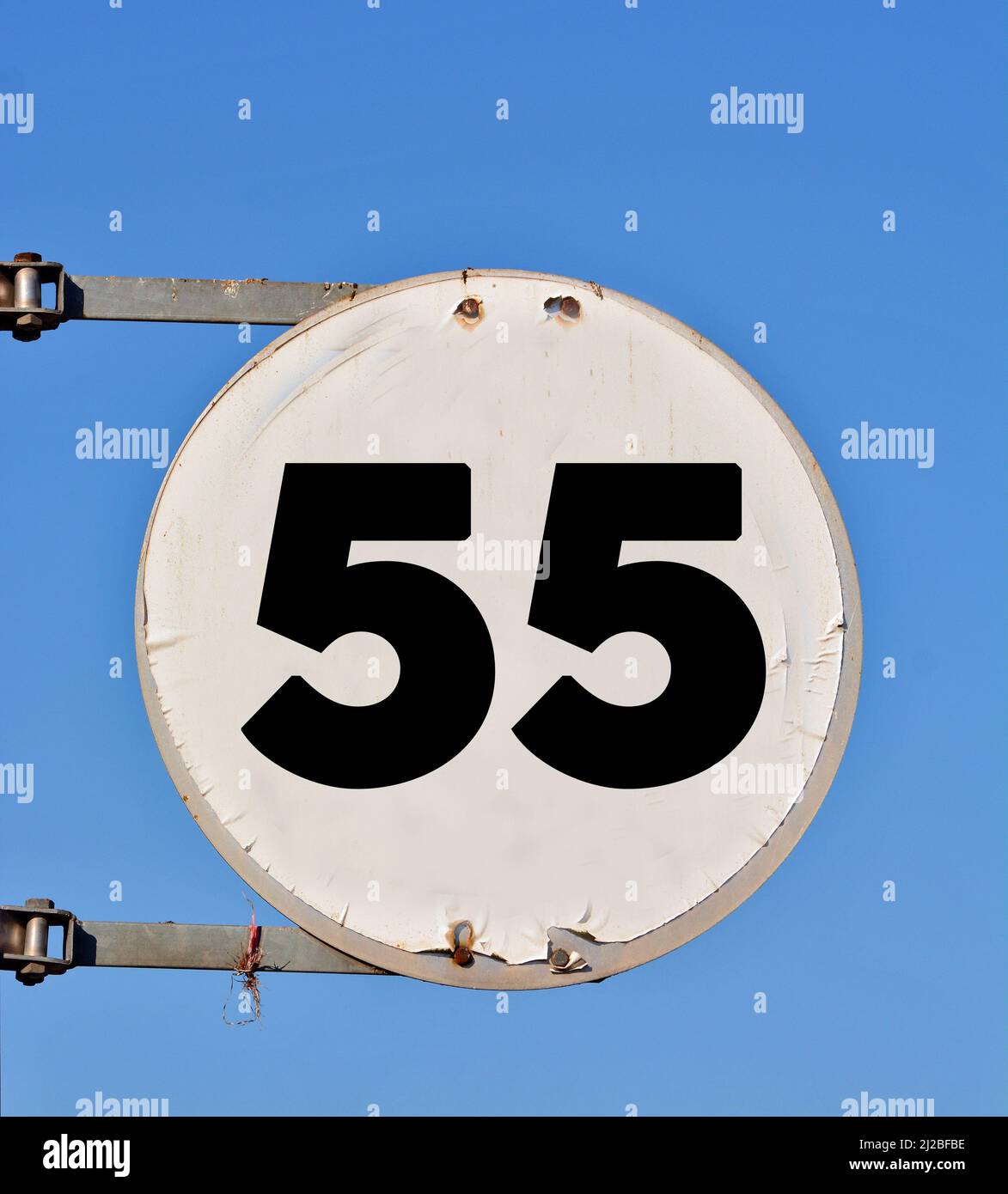 Speed limit sign with number five hi-res stock photography and images ...