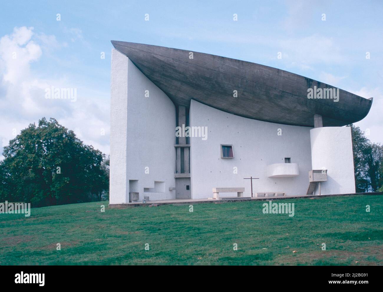 Church of Colline Notre-Dame du Haut, by French-Swiss architect Le Corbusier, Ronchamp, France 1955 Stock Photo