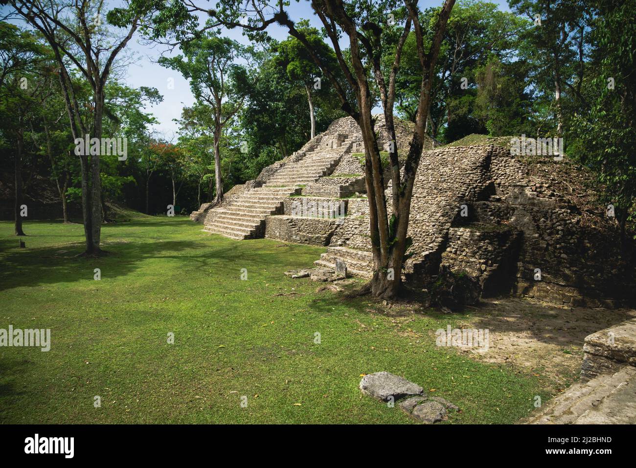 Maya pyramid ruin at 'Cahal Pech' in tropical park, San Ignacio, Belize Stock Photo