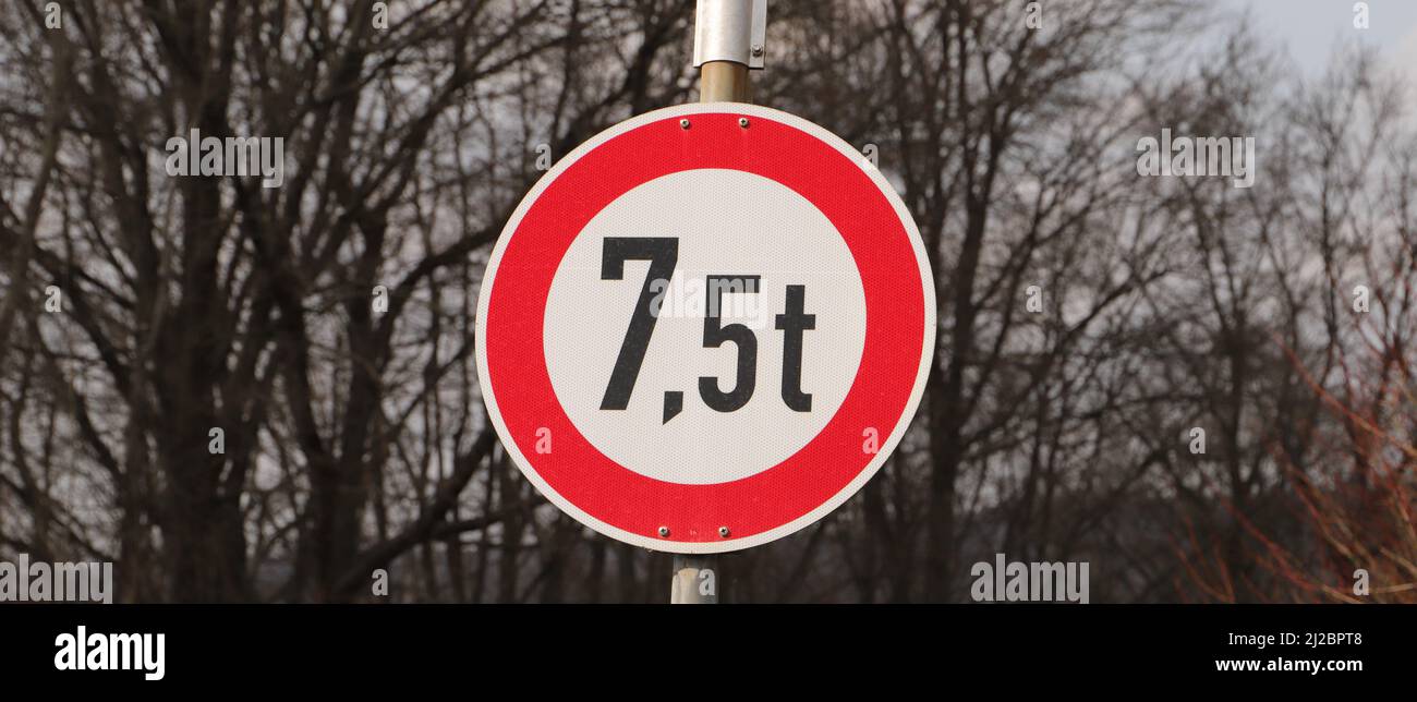 a traffic sign for the permissible total weight of 7.5 t Stock Photo