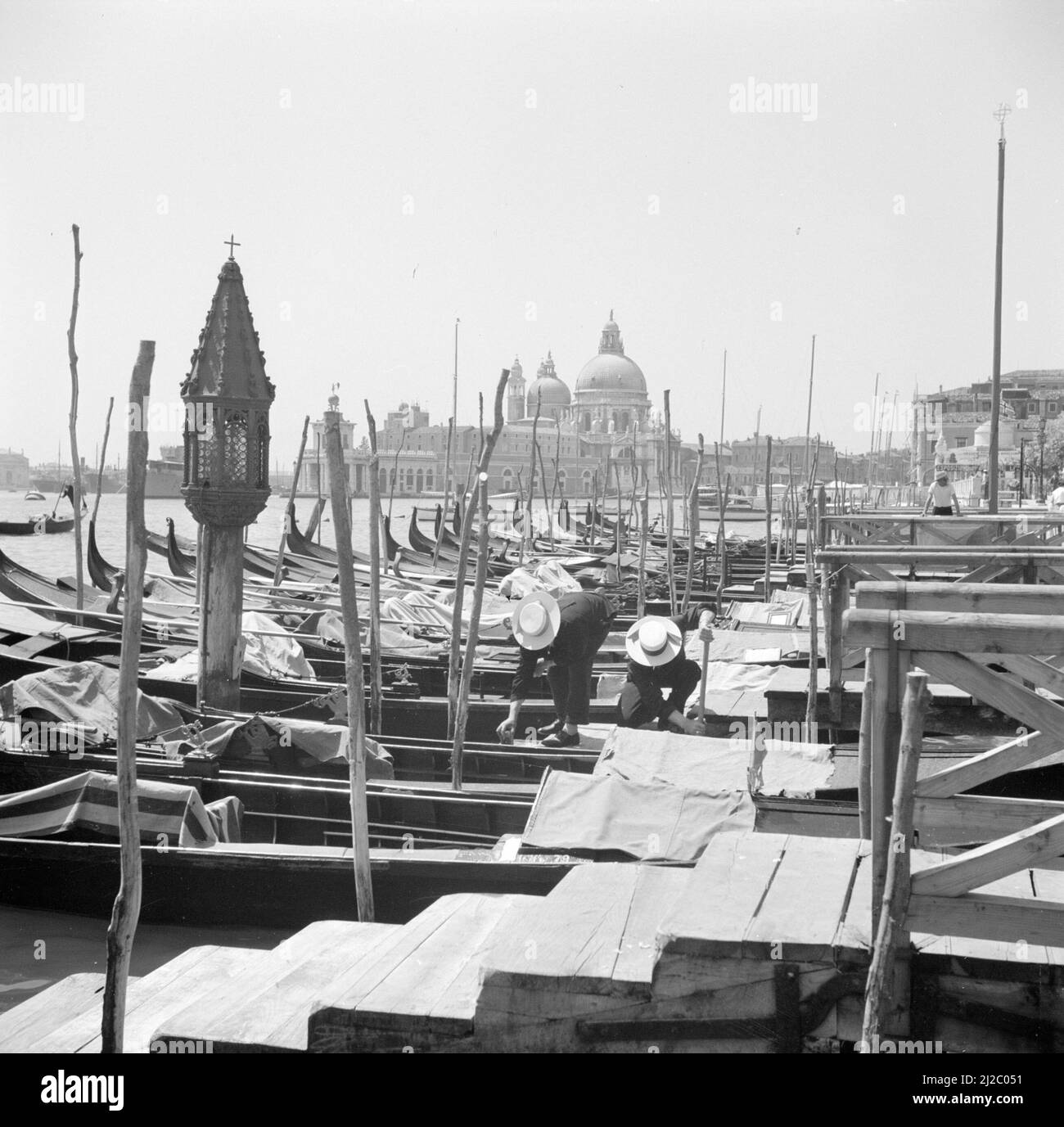 1950s gondolas hires stock photography and images Alamy