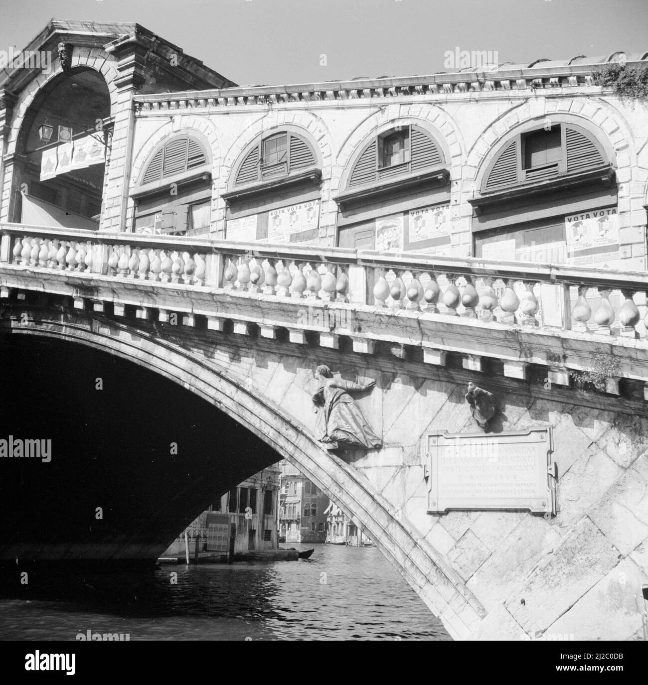 1950s rialto bridge hires stock photography and images Alamy