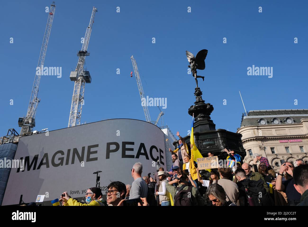 Yoko Ono's Imagine Peace, Ukraine Protest March, Central London Stock Photo