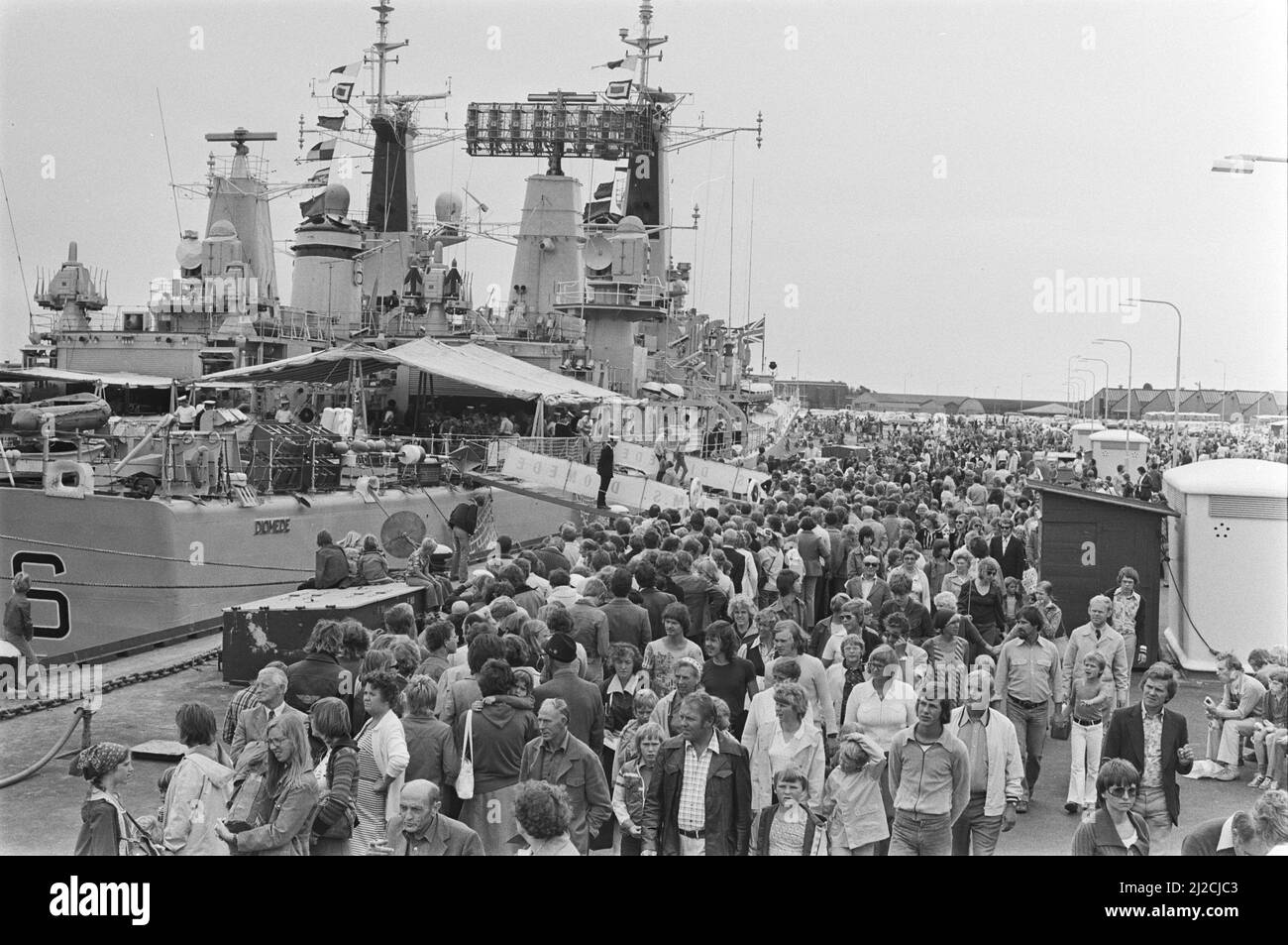 National Fleet Days in Den Helder, great interest in viewing warships around July 23, 1976 Stock Photo
