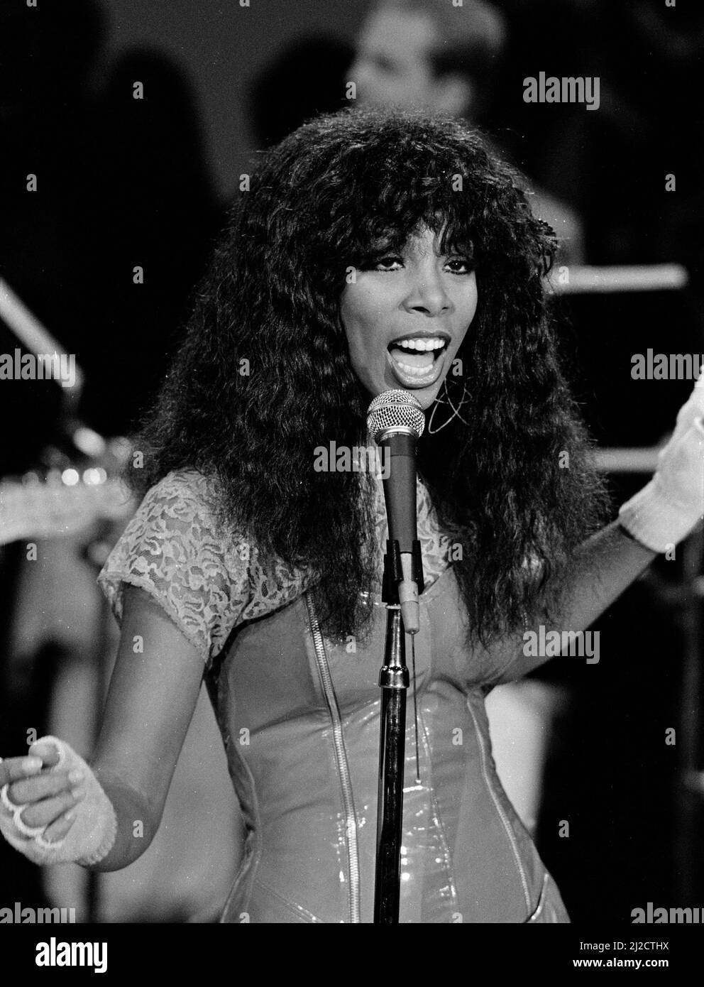 Donna Summer On American Bandstand 1985 Credit Ron Wolfson