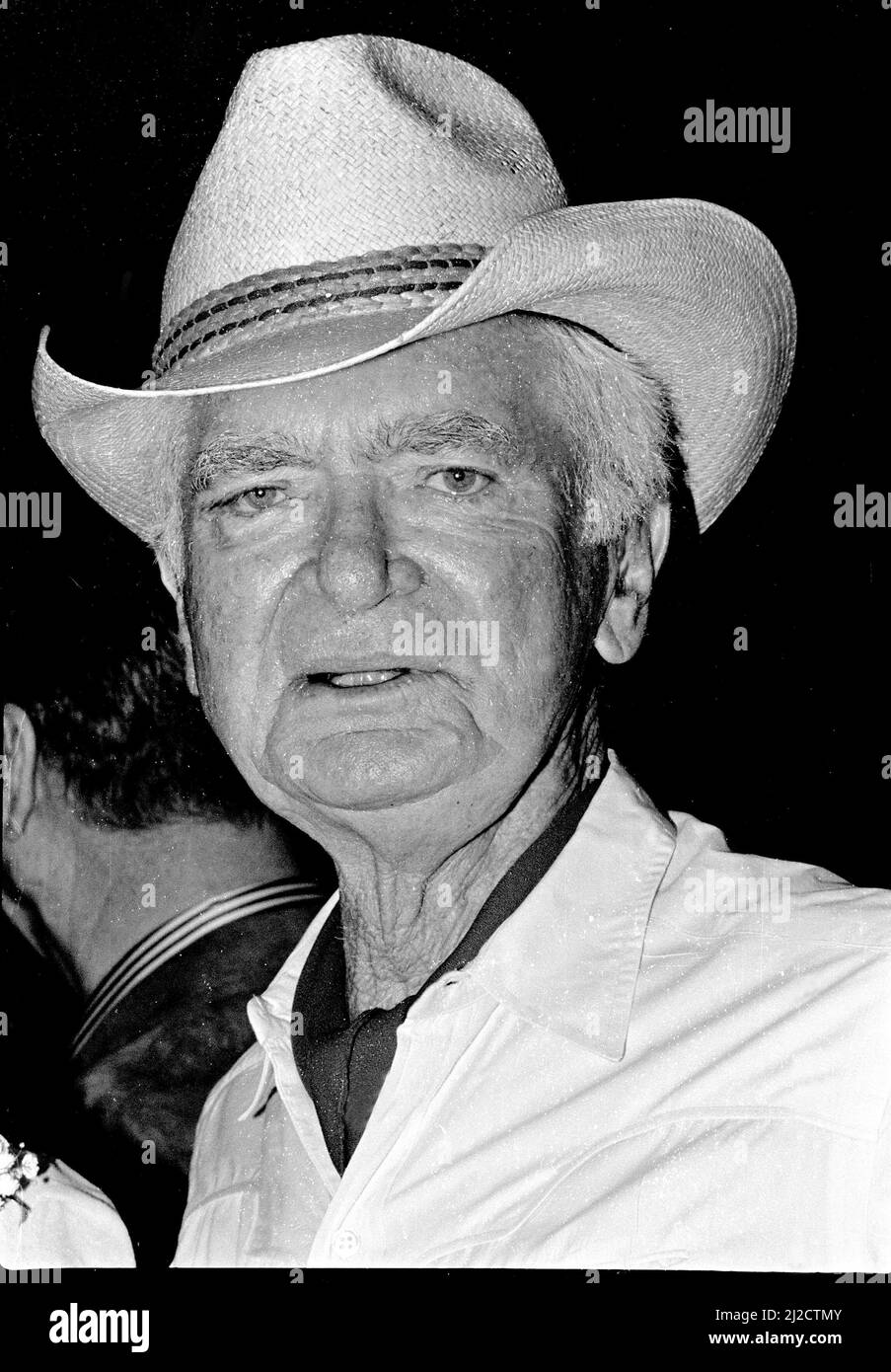 Buddy Ebsen at Autograph signing in Studio City, CA, 1980 Credit Ron