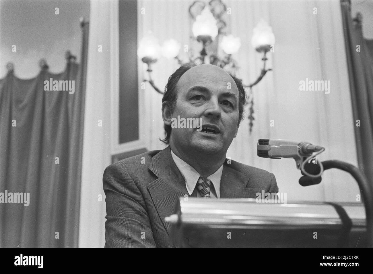 House of Representatives in connection with debate core order, 19, 20, Aantjes speaks head about June 1, 1976 Stock Photo