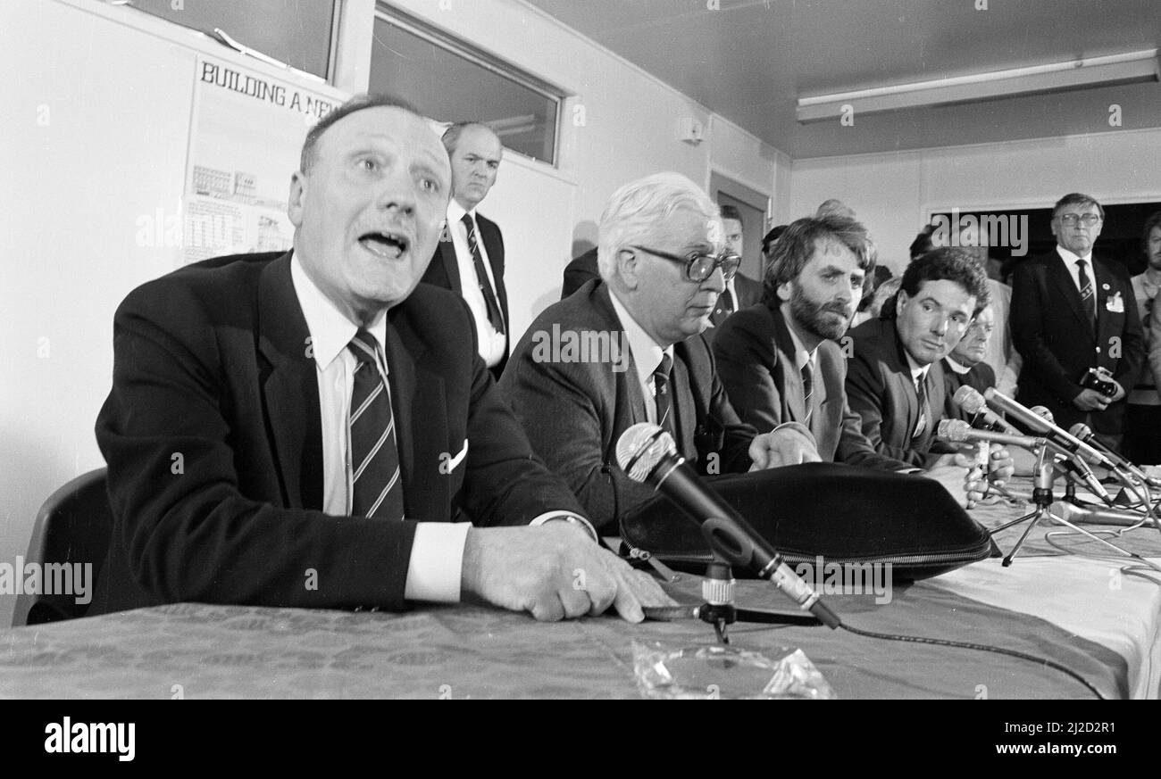 Liverpool Club and Council Officials, News Press Conference at