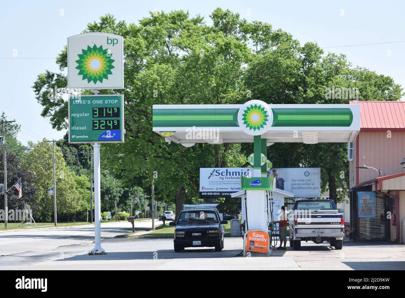 Bp petrol stations hires stock photography and images Alamy