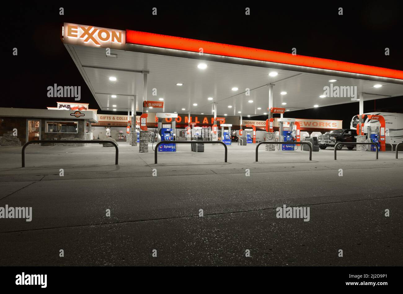 Boomland Truckstop at night; Charleston, Missouri is a large truckstop