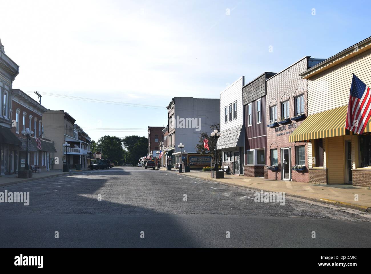 Wide view of downtown Arcola, Illinois Stock Photo Alamy