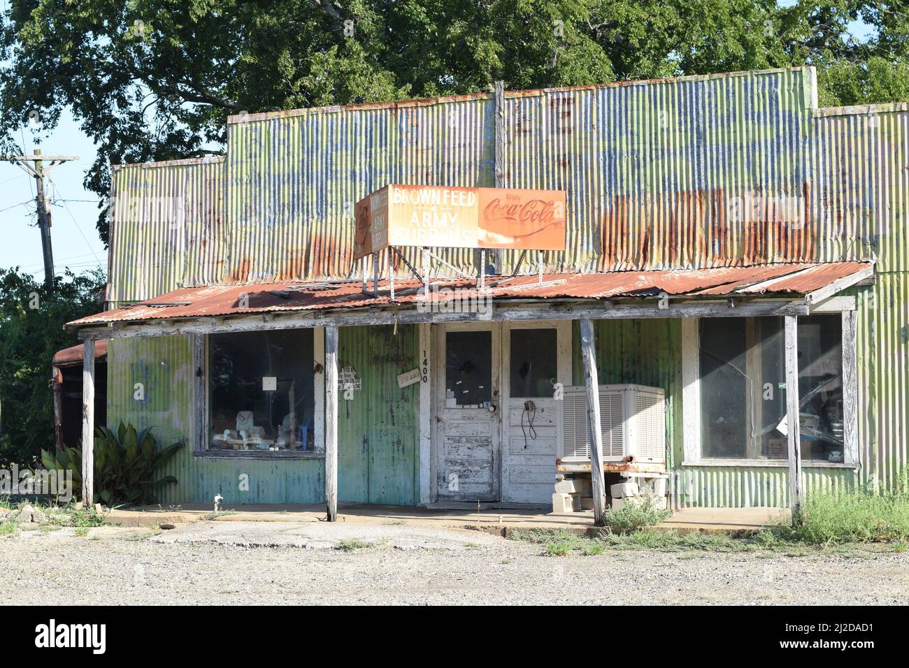 Army surplus hi-res stock photography and images - Alamy
