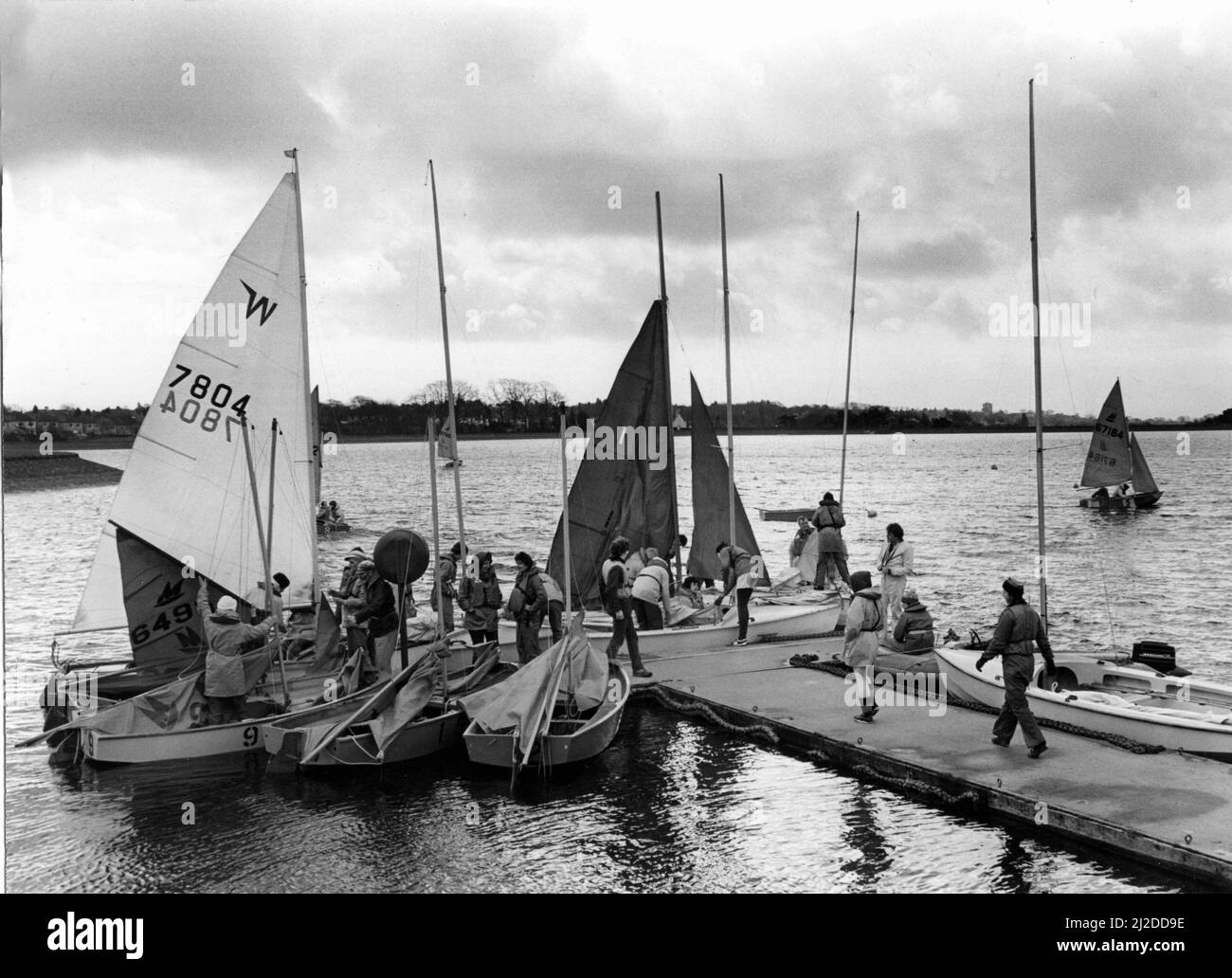 Cardiff - Llanishen Reservoir - A five day sailing course for adults gets underway at the reservoir - 5th April 1985. Stock Photo