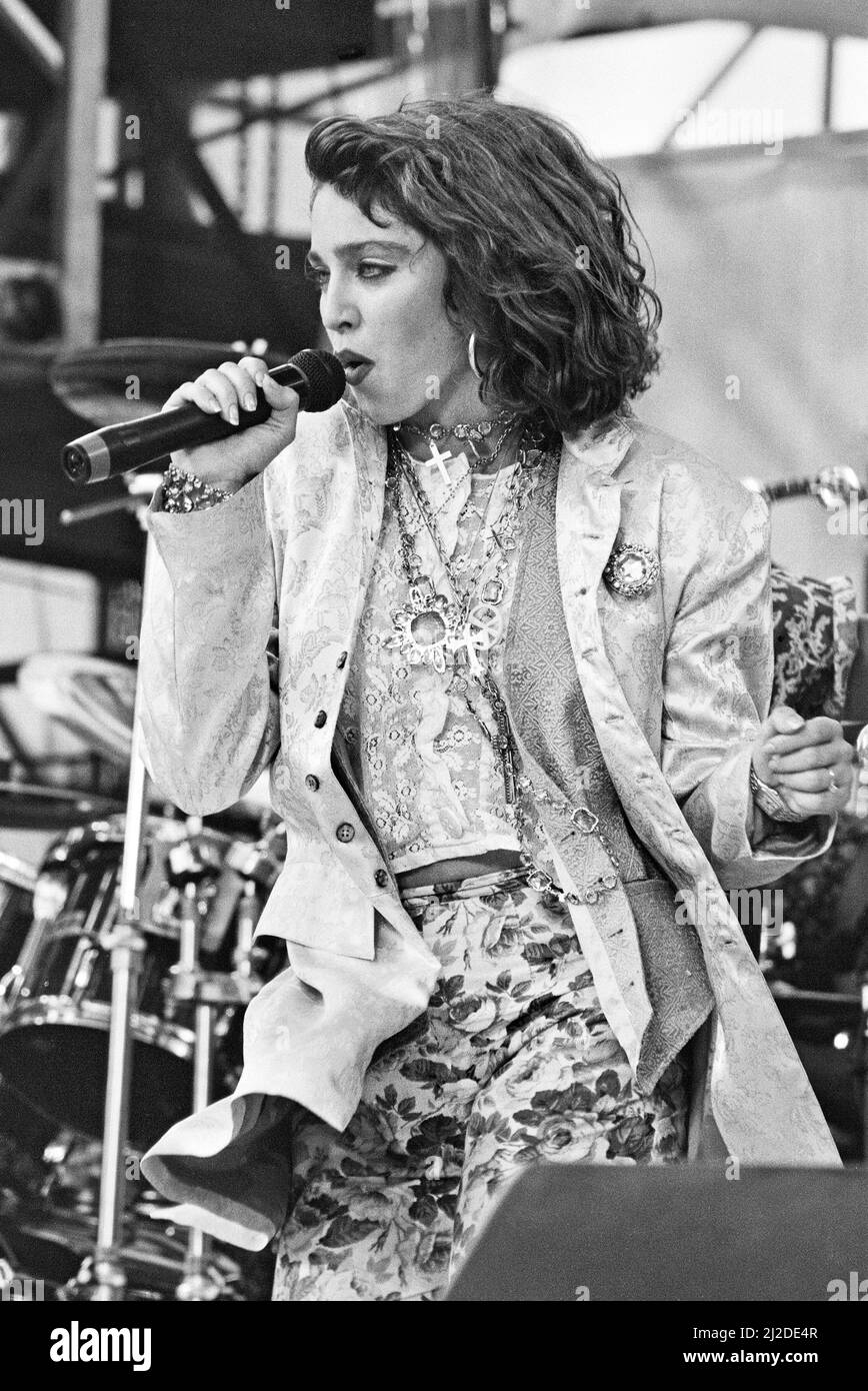 Live aid 1985 madonna Black and White Stock Photos & Images Alamy