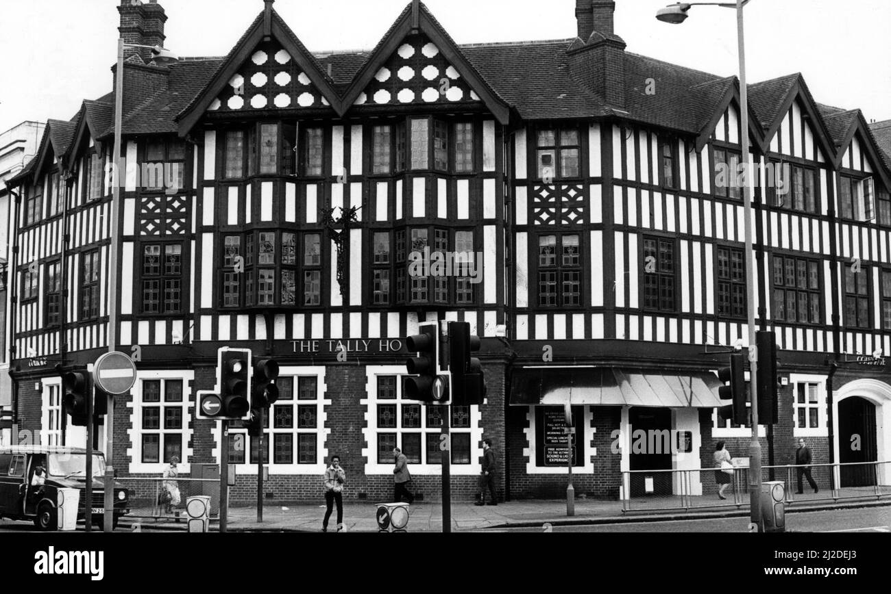 The Tally Ho Pub in Coventry. 8th August 1985 Stock Photo Alamy