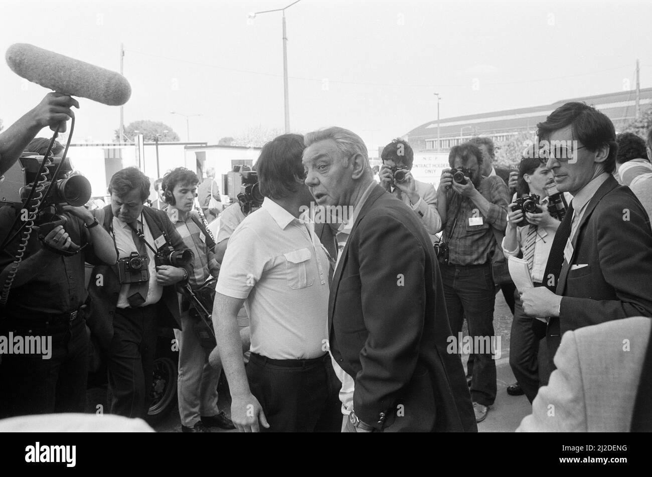 Liverpool Football Club return home. Day after Heysel Stadium disaster