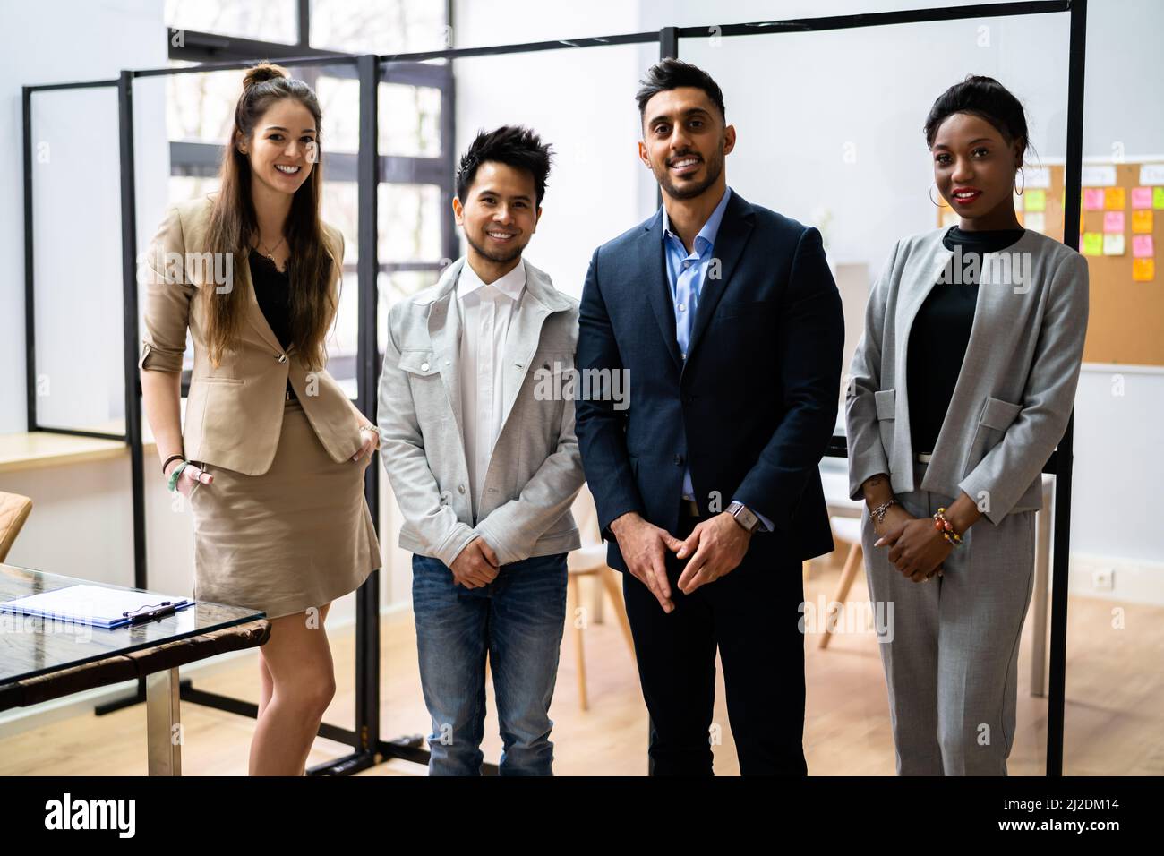 Multicultural office hi-res stock photography and images - Alamy