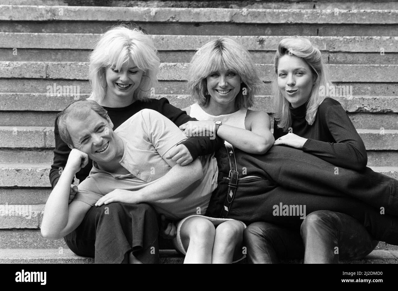Scottish singer Jim Diamond pictured with his backing group, Vicki and Sam Brown, wife and daughter of Joe Brown and Sonia Jones. Backing singers from left to right, Sam Brown, Vicki Brown and Sonia Jones. 16th May 1985. Stock Photo