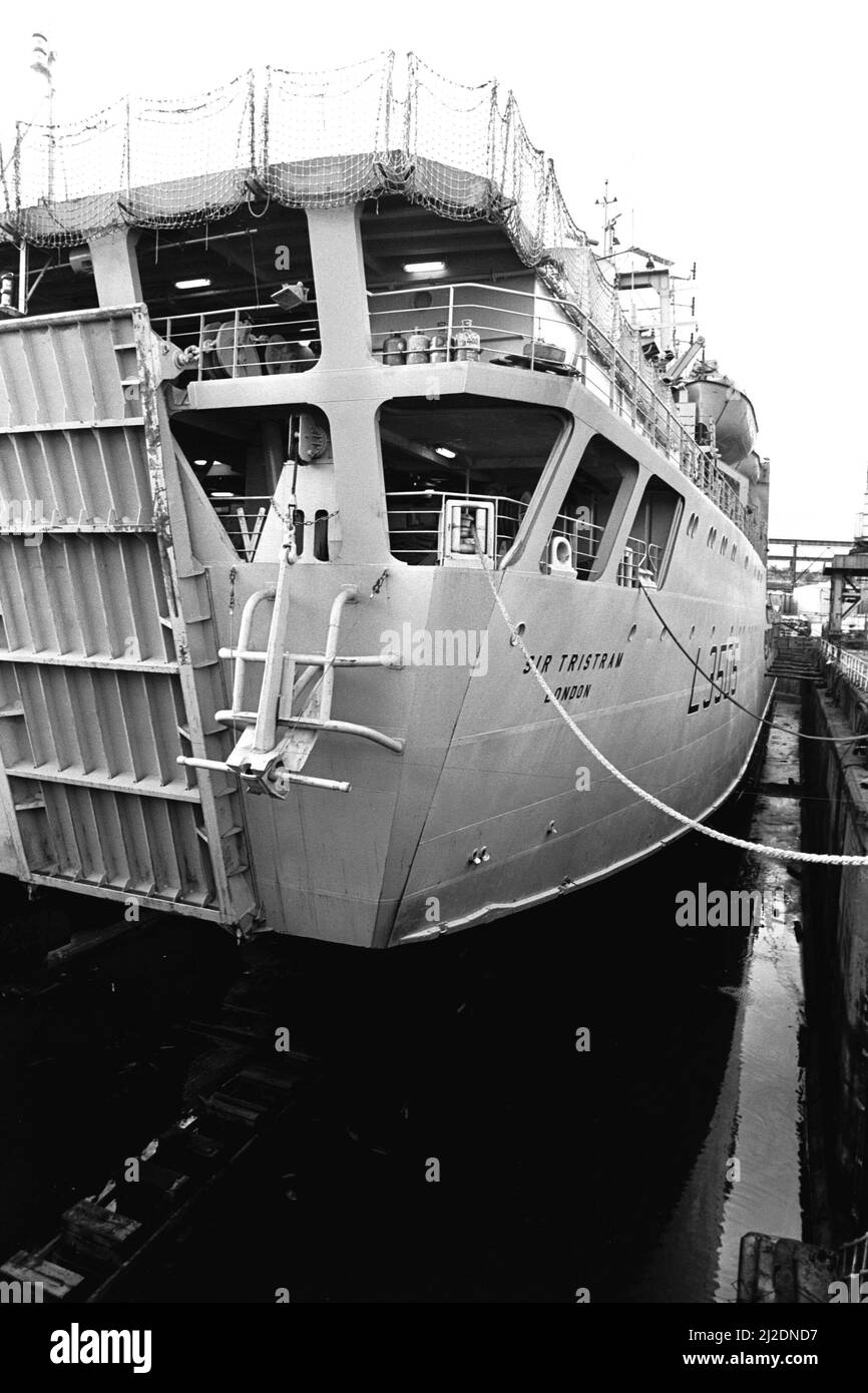 The RFA Sir Tristram in the dry dock at Tyne Shiprepair, Wallsend, for annual refit work. 6th October 1986 Stock Photo
