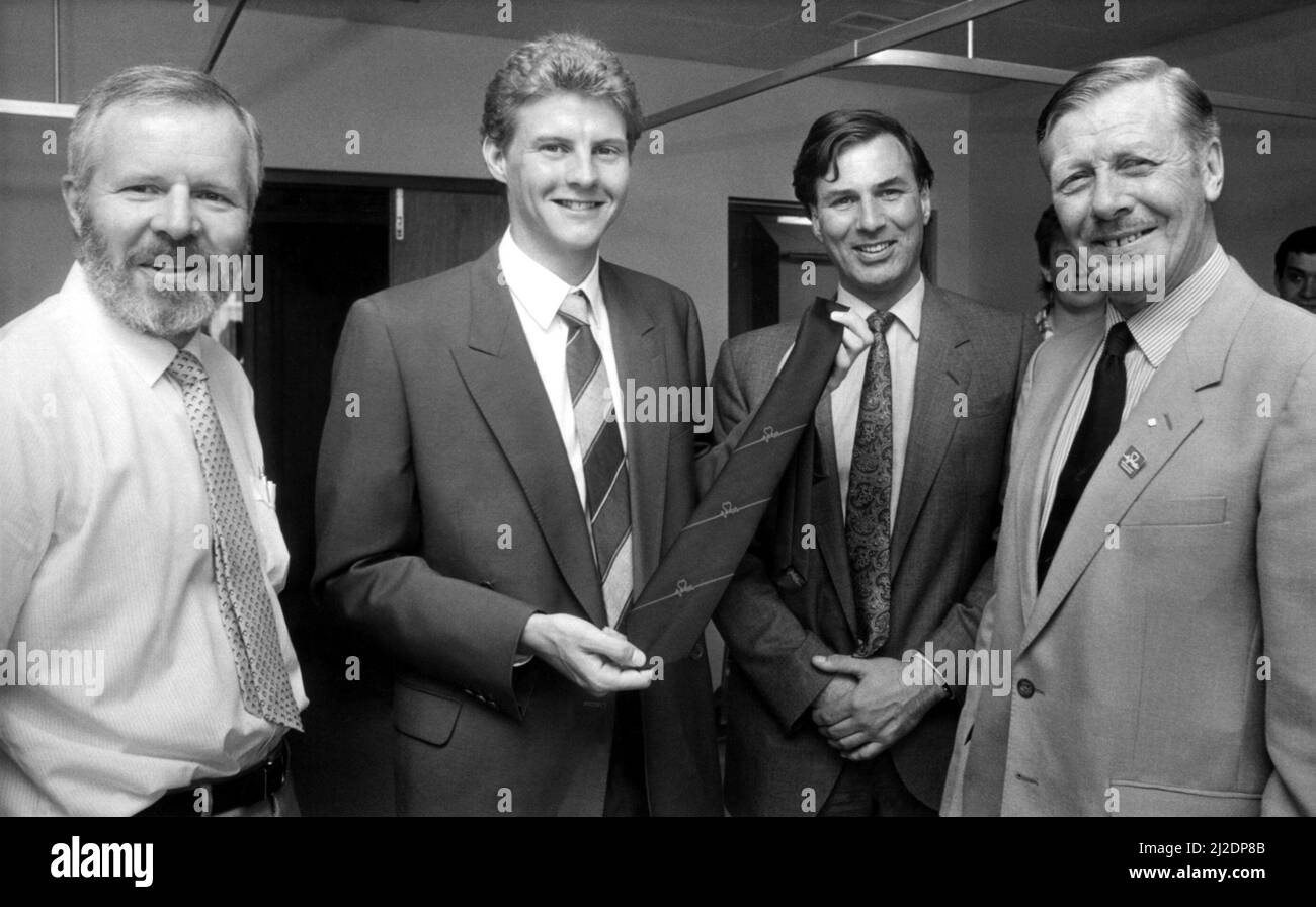 Athlete Steve Cram  Steve Cram recieves a British Heart Foundation tie to mark his installation as President of its Northern Region, with, left to right, Sr Stewart Hunter, Chairman of the British Heart Foundation Regional Committee, Dr Roger Hall and Mr Norman Bell, Regional Director 19 May 1986 Stock Photo