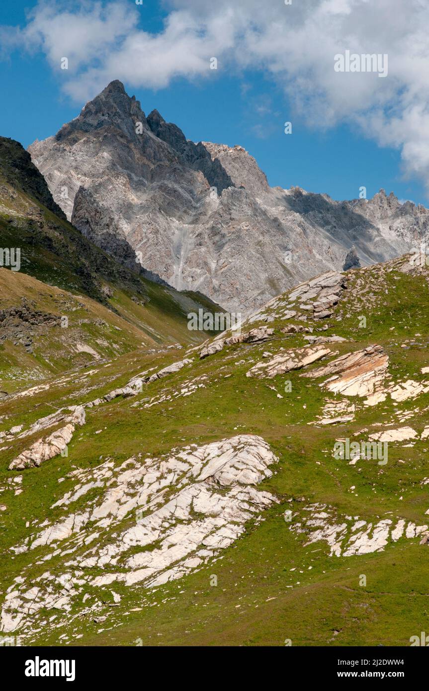 Mountainscape viewed from Peclet-Polset refuge (2474 m), Vanoise National Park, Pralognan-la-Vanoise, Savoie (73), Auvergne-Rhone-Alpes region, France Stock Photo