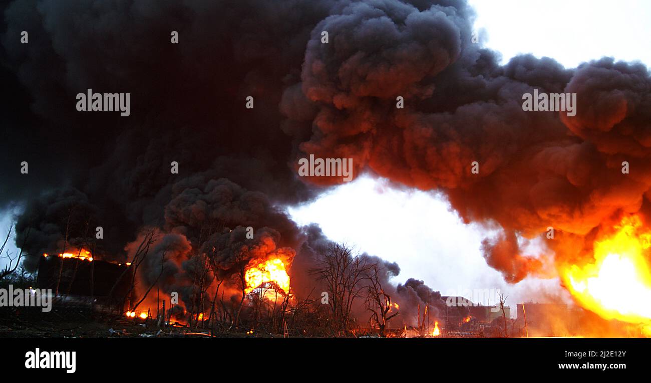 air strike on refinery, industrial fire, Ukraine war Stock Photo