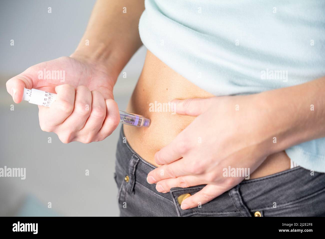 Insulin injection Stock Photo Alamy