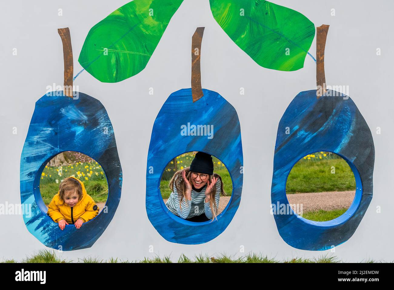 London, UK. 1st Apr, 2022. Investigating the plums The Very Hungry