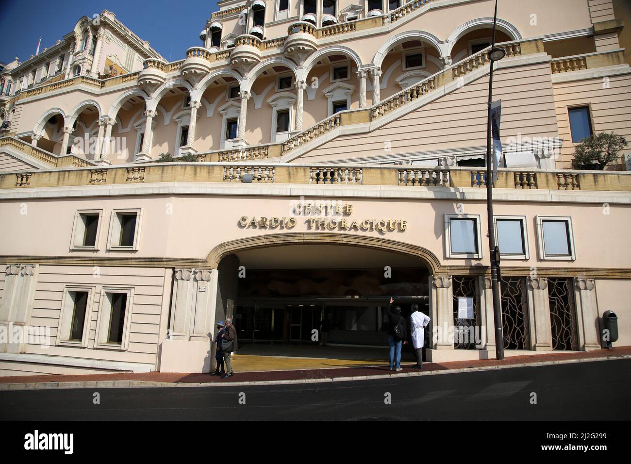 An exterior view of the Centre CardioThoracique De (CardioThoracic