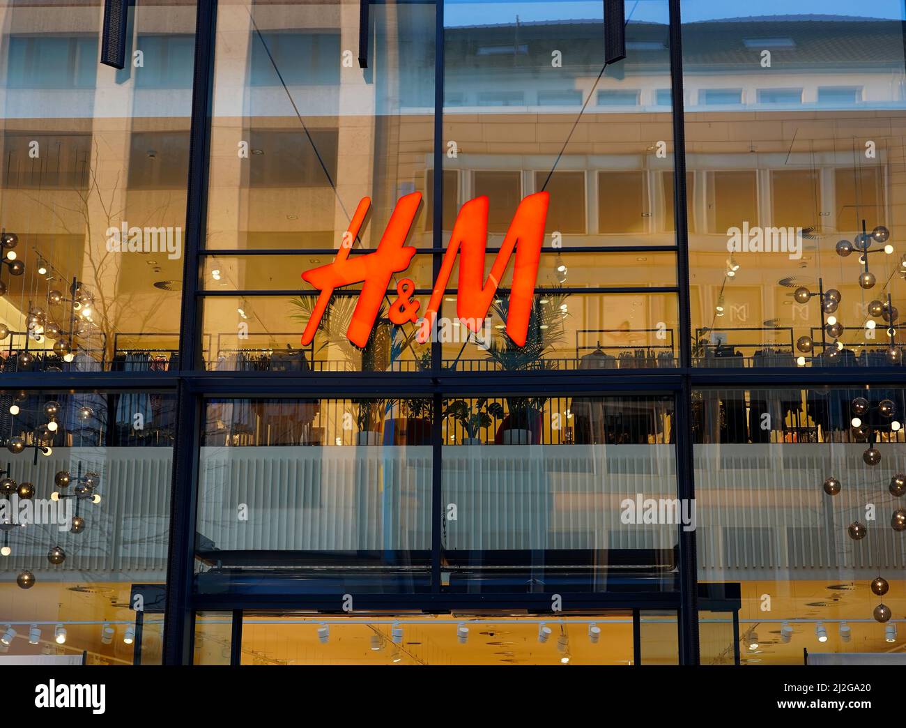 H&m germany store shopping hi-res stock photography and images - Alamy