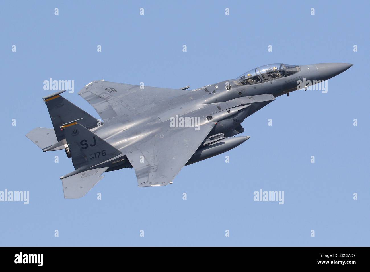 4th Fighter Wing F-15E overshooting the runway at RAF Lakenheath. Stock Photo