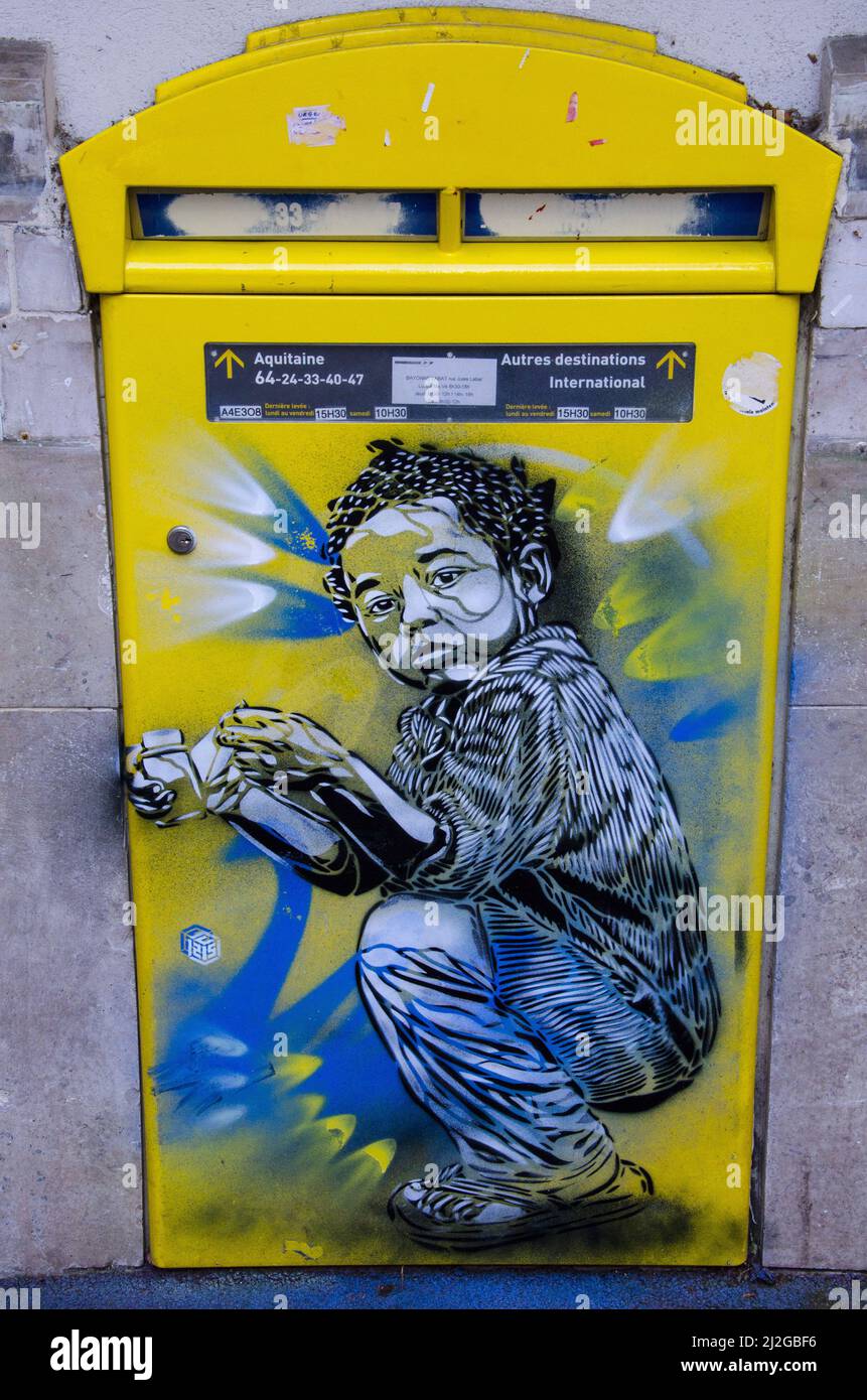 C215 street art hi-res stock photography and images - Alamy