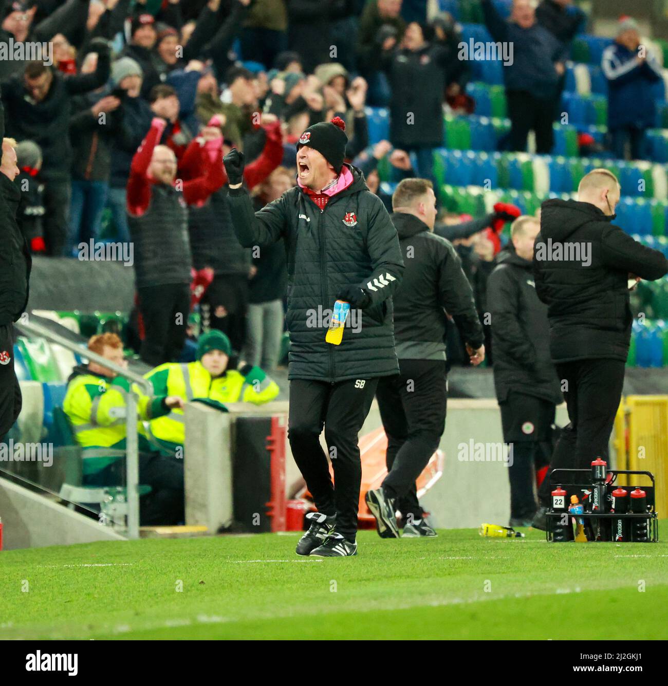 Cliftonville v crusaders hires stock photography and images Alamy