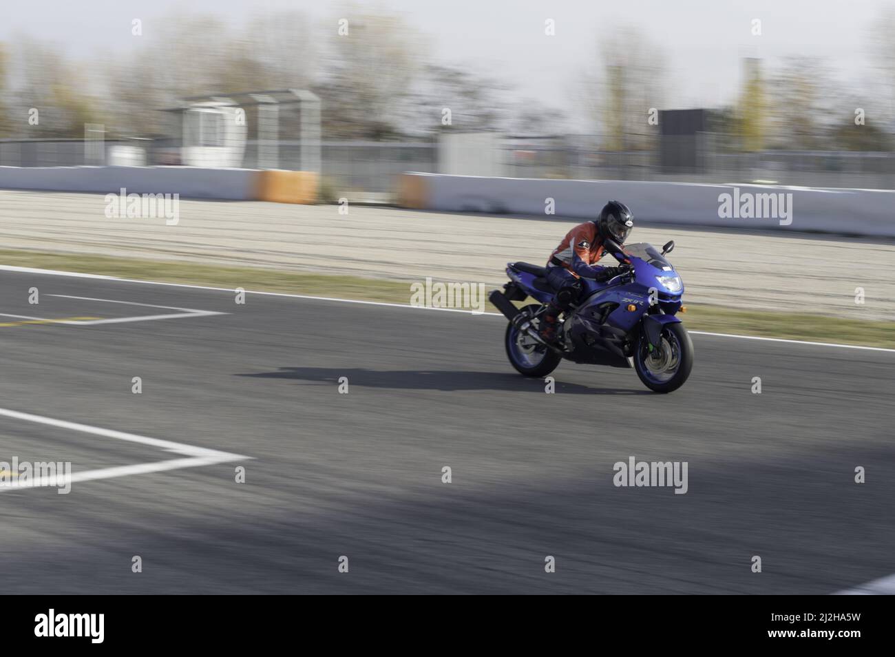 Kawasaki zx 9r hi-res stock photography and images - Alamy