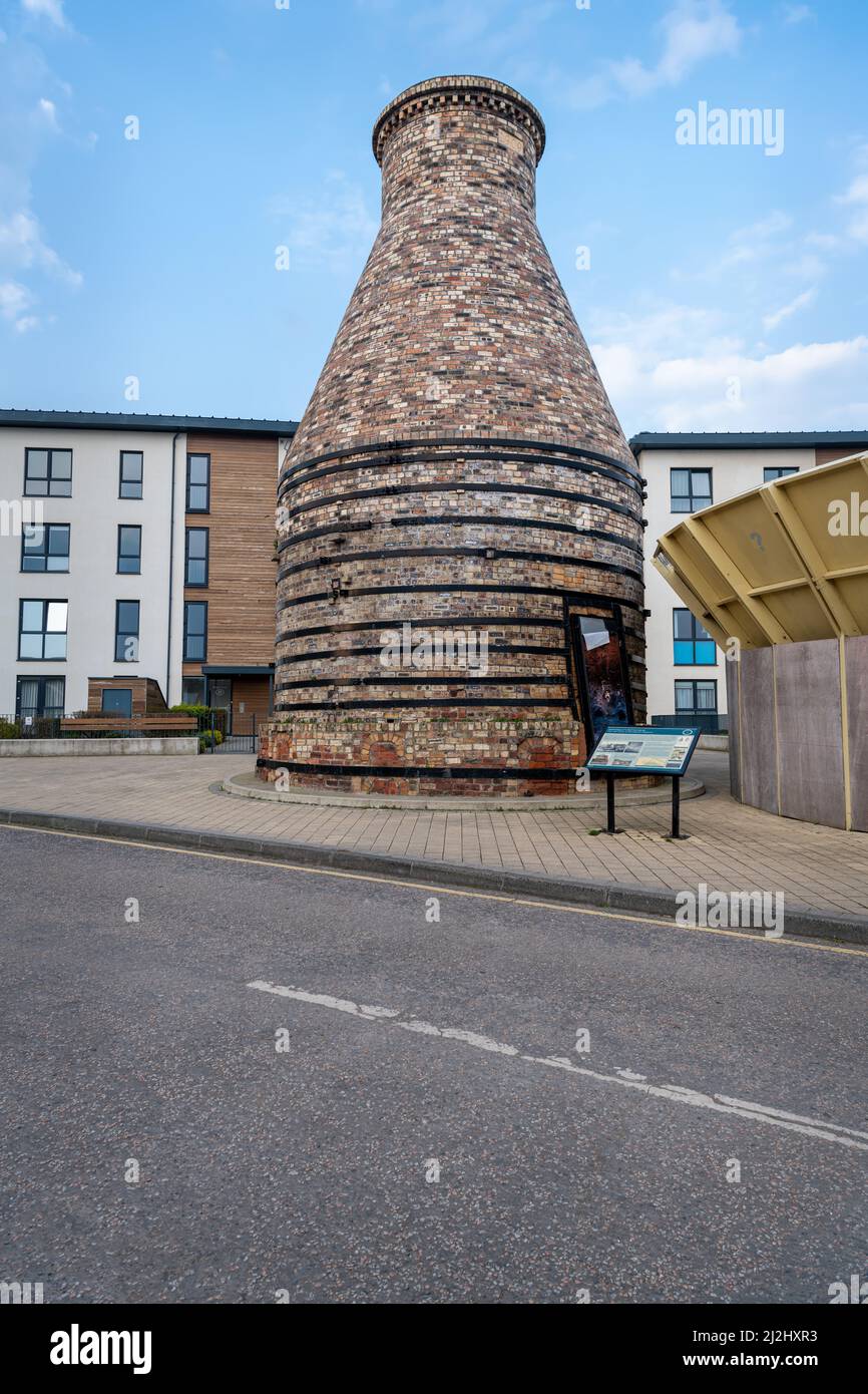 The last remaining Portobello Kiln with the new apartment development